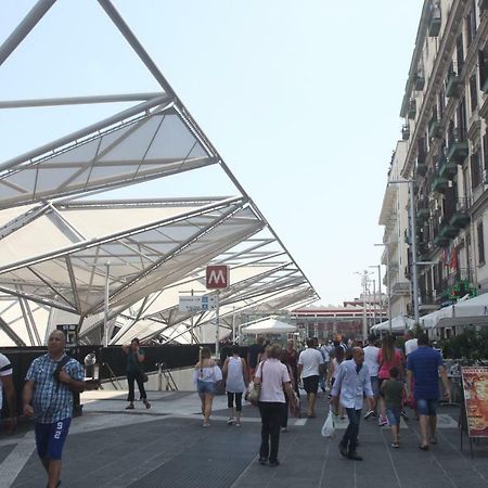 مبيت وإفطار نابولي Garibaldi Station 2Punto0 المظهر الخارجي الصورة